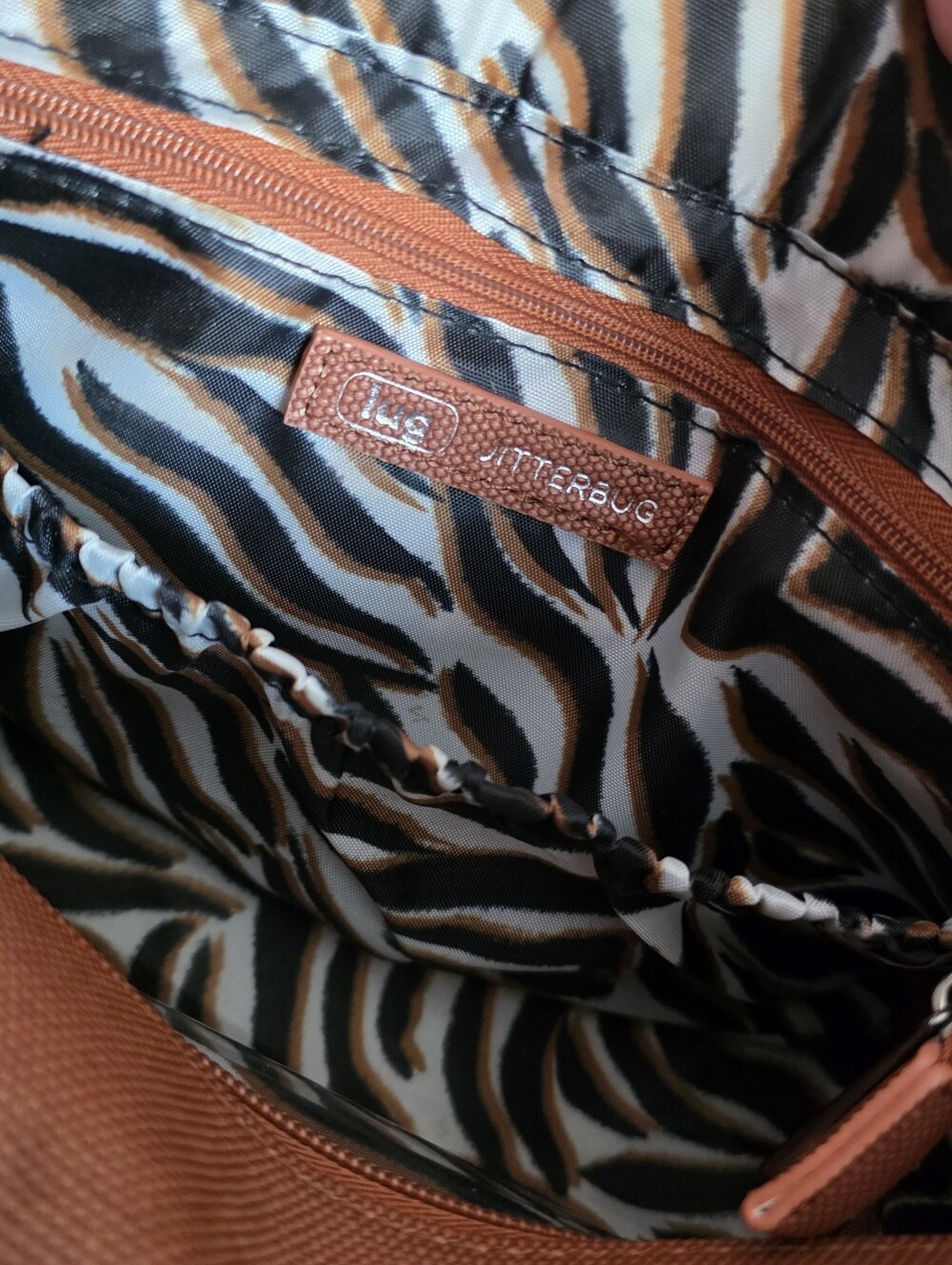 Lug Jitterbug Matte Luxe VL Crossbody Bag. - Picture 8 of 12